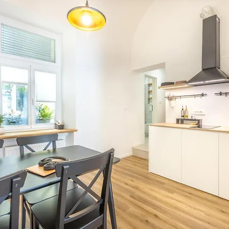 Lejlighed Old Quarter