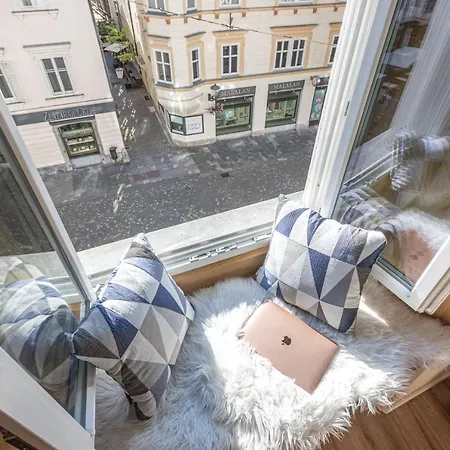 شقة Old Quarter ليوبليانا