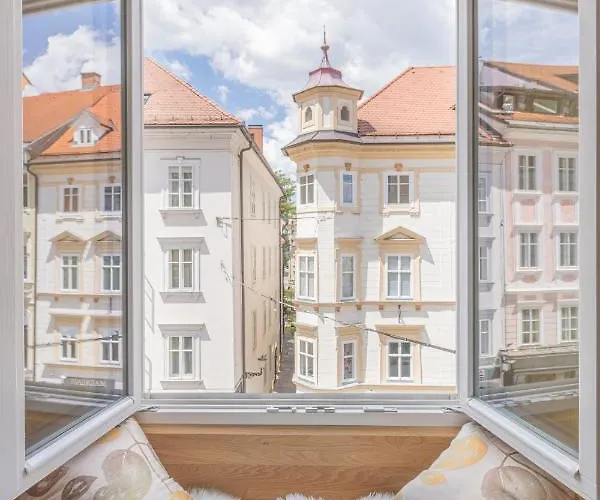 Old Quarter Apartamento *